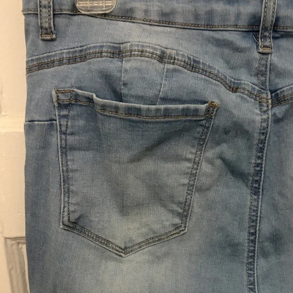 🍑Wax Jean Butt, I Love You Ripped Distressed Skinny Blue Jeans 13 Junior’s - Picture 5 of 12